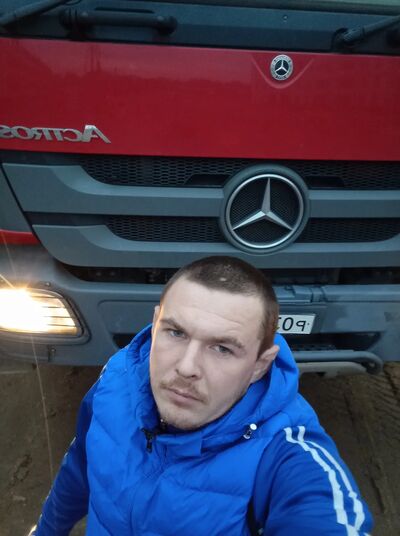  ,   Dmitry, 32 ,   ,   