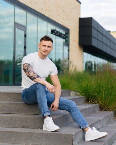  ,   , 28 ,   ,   