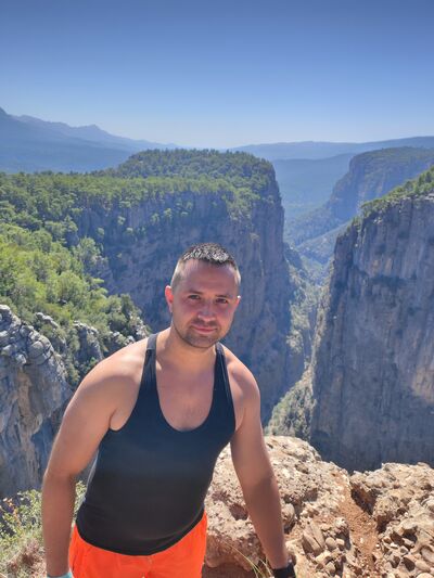  ,   Viktor, 35 ,   ,   , 