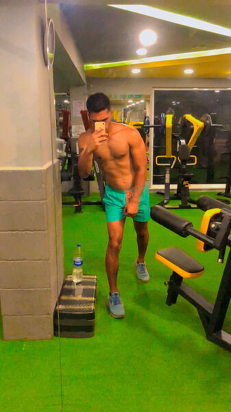  ,   Mehmet, 27 ,   ,   