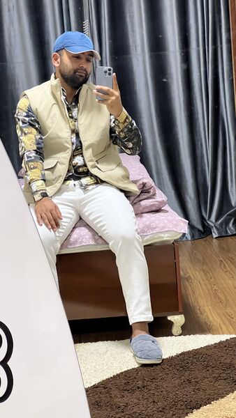  ,   Elyor, 28 ,   ,   