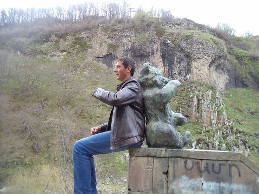 ,   ARMAN, 28 ,   ,   , c 