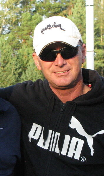  ,   Fils, 57 ,   