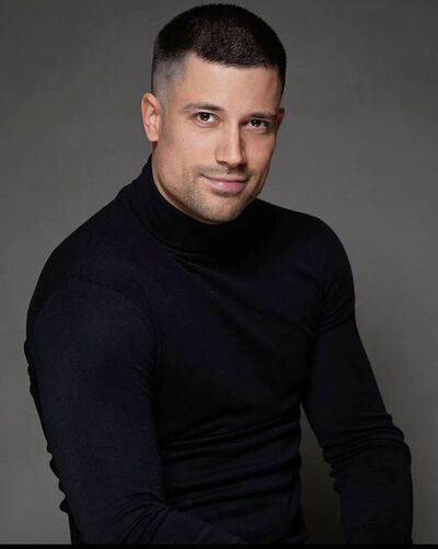  ,   Vasil, 43 ,   ,   