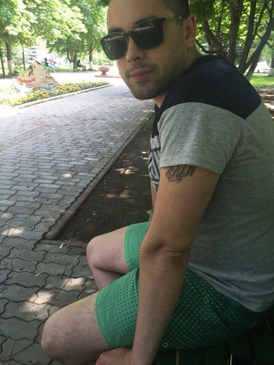  ,   Garik, 32 ,   ,   , c 