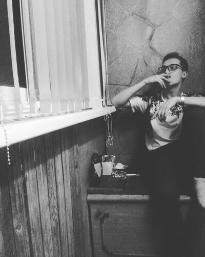  ,   Aleksandr, 25 ,  