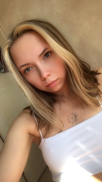  ,   Feljj, 21 ,   