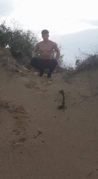  Holon,   , 33 ,  