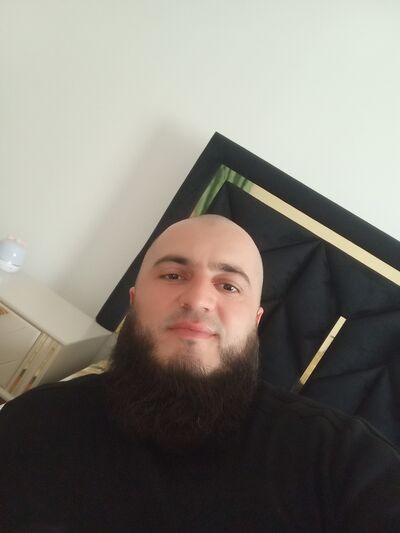  ,   Yusuf, 35 ,   ,   