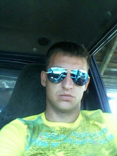  ,   Sanechek, 32 ,   ,   