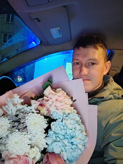  -,   Yarik, 35 ,   ,   