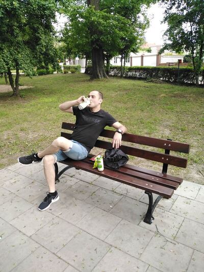  ,   Lasha, 40 ,   ,   , c 