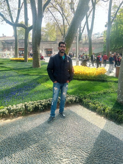  ,   Karim, 41 ,   ,   , c 