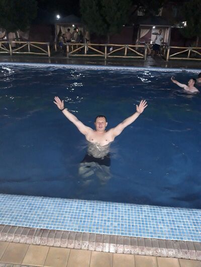  ,   Alisher, 40 ,  