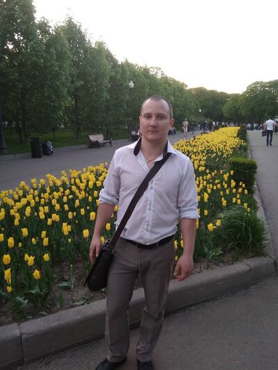  ,   Leonid, 37 ,   