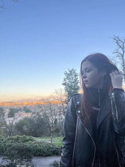  ,   Daria, 22 ,   ,   , c , 