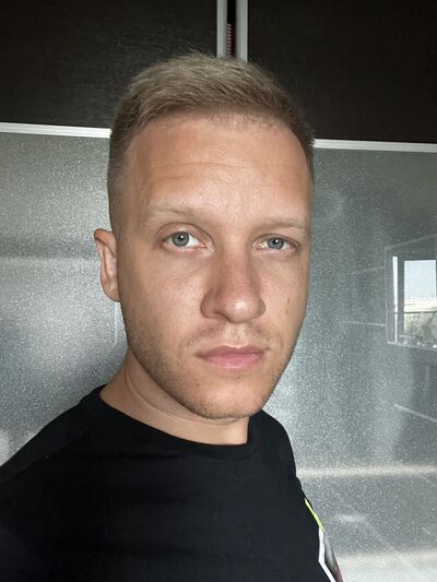  -,   Andrew, 34 ,   ,   , c 