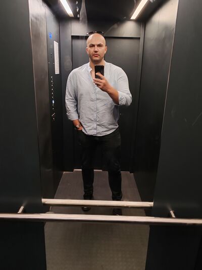  ,   Konstantin, 33 ,   ,   