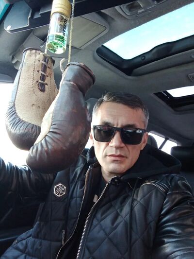  ,   Artur, 40 ,   ,   