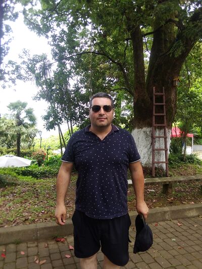  ,   Edik, 44 ,   ,   