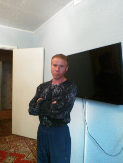  ,   Wova, 49 ,   