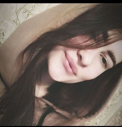  ,   Carnelia, 24 ,   ,   