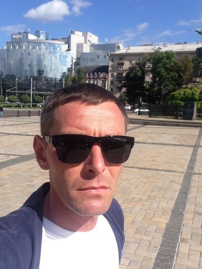 ,   Igor, 42 ,   