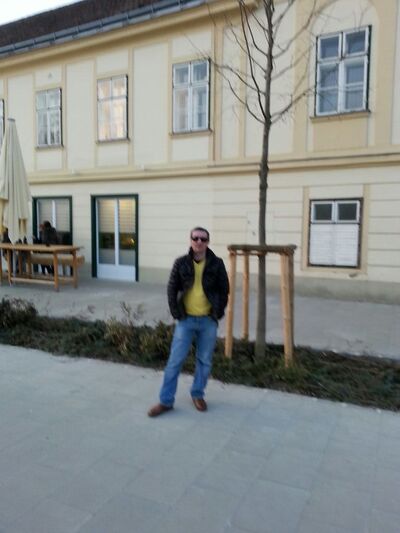  ,   Bucha, 52 ,   