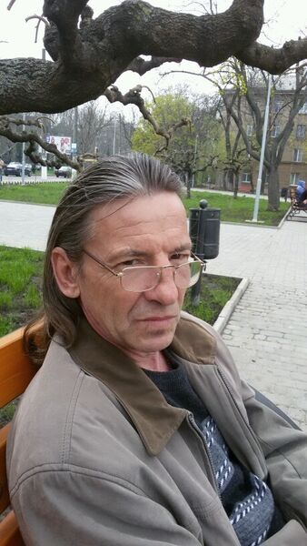  ,   Hoom, 57 ,   ,   , c 