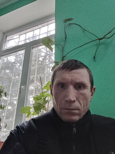  ,   Nicolae, 43 ,   ,   