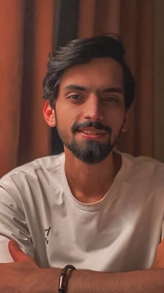 ,   Khalid, 25 ,   ,   , c , 