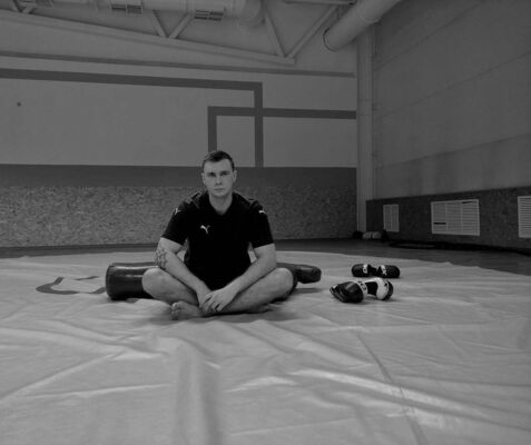  ,   Vlad, 24 ,   ,   