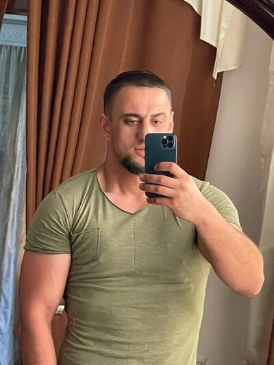  ,   Aysi, 33 ,   ,   