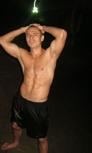  ,   Artur, 36 ,   ,   