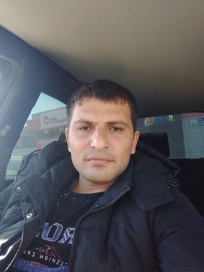  ,   Artur, 37 ,   ,   