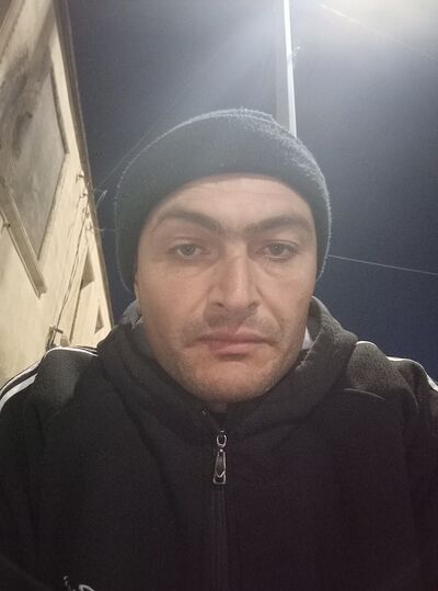  -,   Armen, 38 ,   ,   