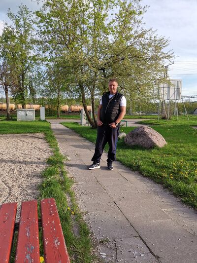  ,   Erik, 32 ,   ,   , c 