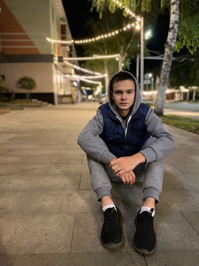  ,   Dima, 22 ,   ,   