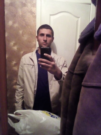  ,   Kamil, 37 ,   