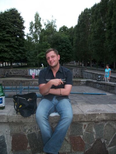  ,   Tristan, 39 ,   