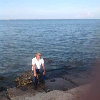  ,   Tigran, 46 ,   ,   