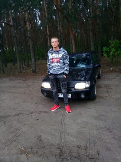  ,   Oleksandr, 26 ,   ,   , c 