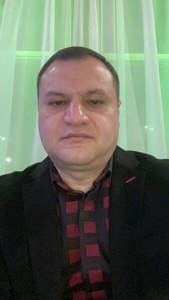  ,   Gagik, 44 ,     , c 