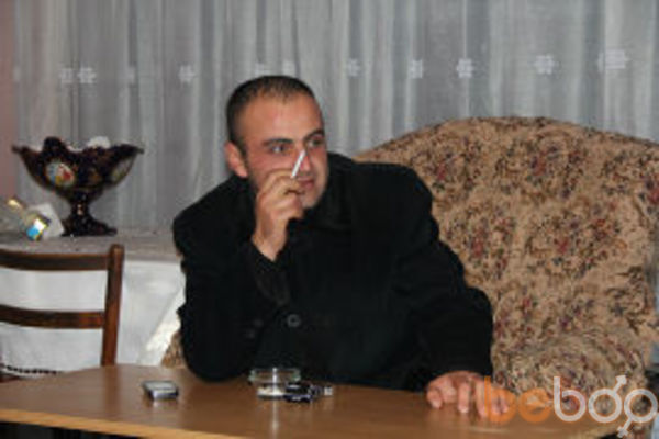  ,   Armen, 37 ,   