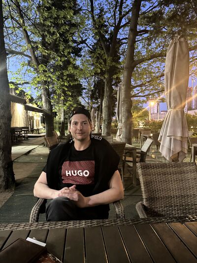  ,   Vladdy, 34 ,   ,   , c , 