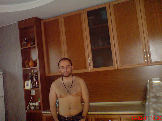  ,   Goga, 39 ,   