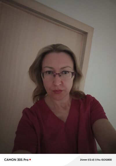  ,   Anna, 41 ,   