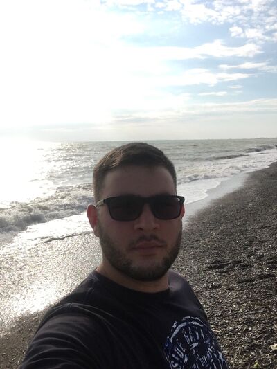  ,   Albert, 33 ,   , 