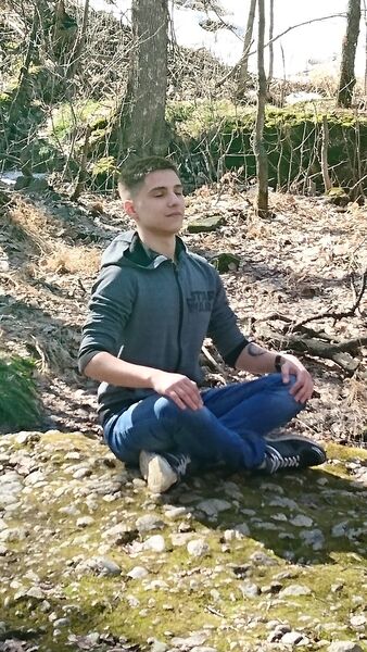  ,   Alex, 25 ,   ,   , c , 