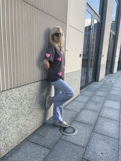  ,   Alina, 32 ,   ,   